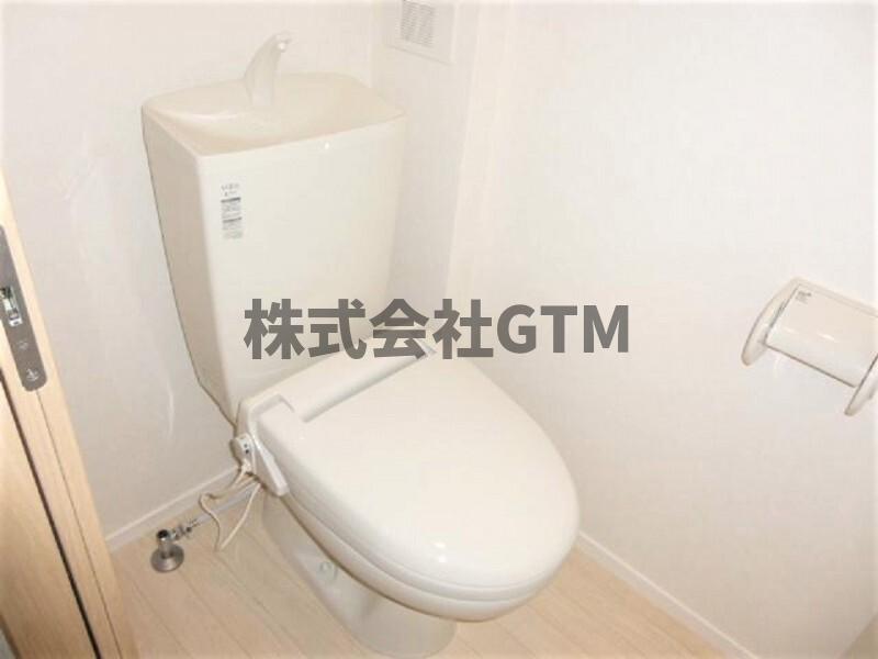 都営大江戸線 豊島園駅 徒歩3分 3階建 築13年のトイレ写真