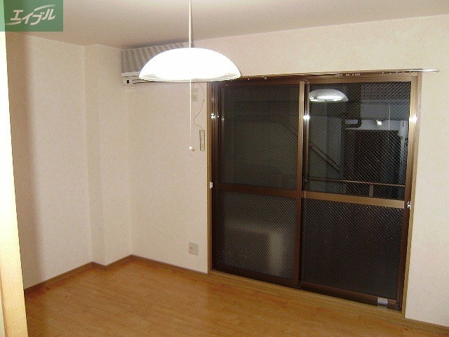 居室・リビング　同タイプのお部屋です