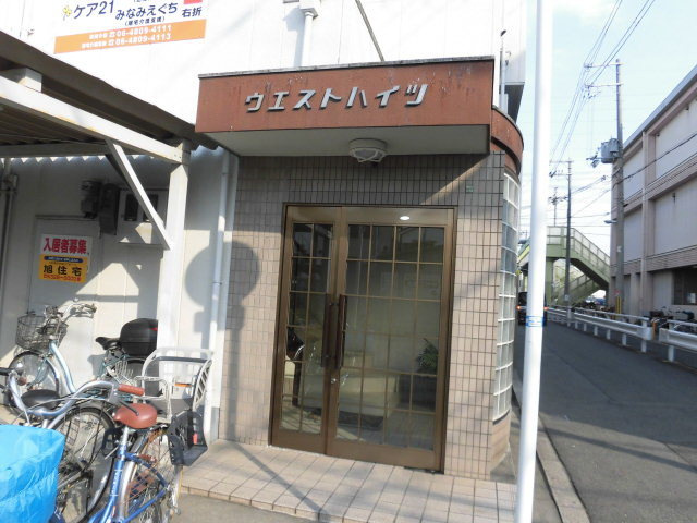 エントランス　ゆとりのあるエントランスです
