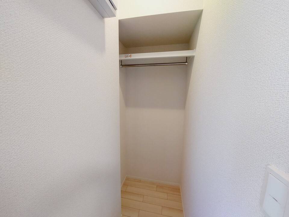 収納　ウォークインクローゼット
