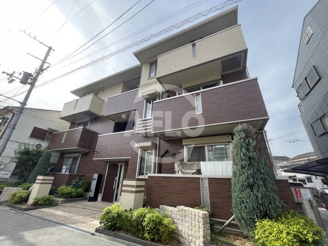 建物外観　アルヴィータ　外観