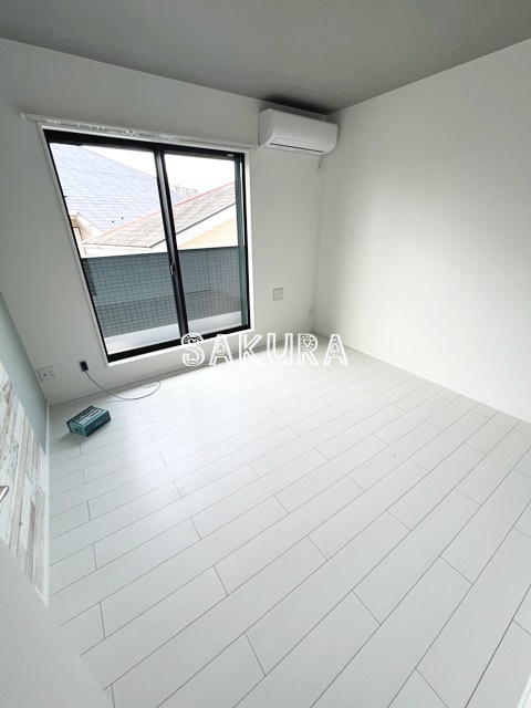 居室・リビング　開放感のあるゆったりとしたお部屋です♪