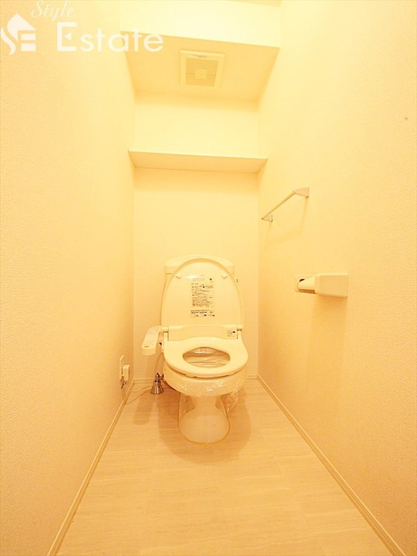 地下鉄東山線 中村公園駅 徒歩9分 2階建 築16年のトイレ写真