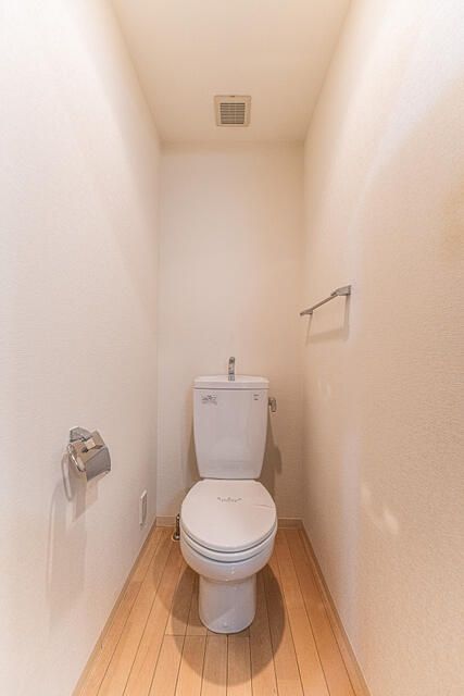 東武東上線 池袋駅 徒歩8分 5階建 築20年のトイレ写真