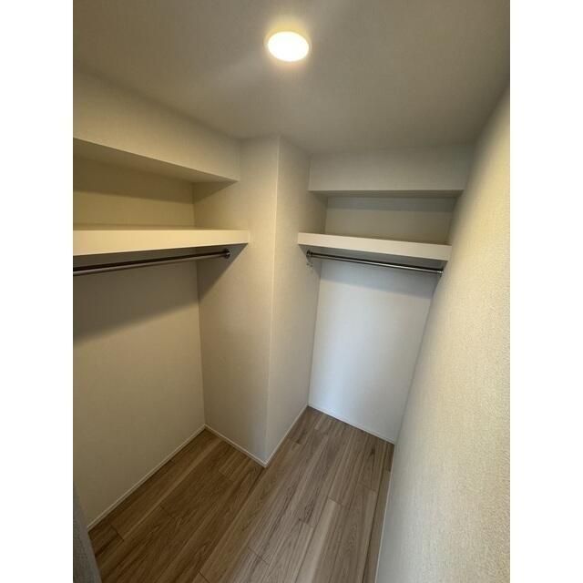 収納　写真は同タイプ住居です。