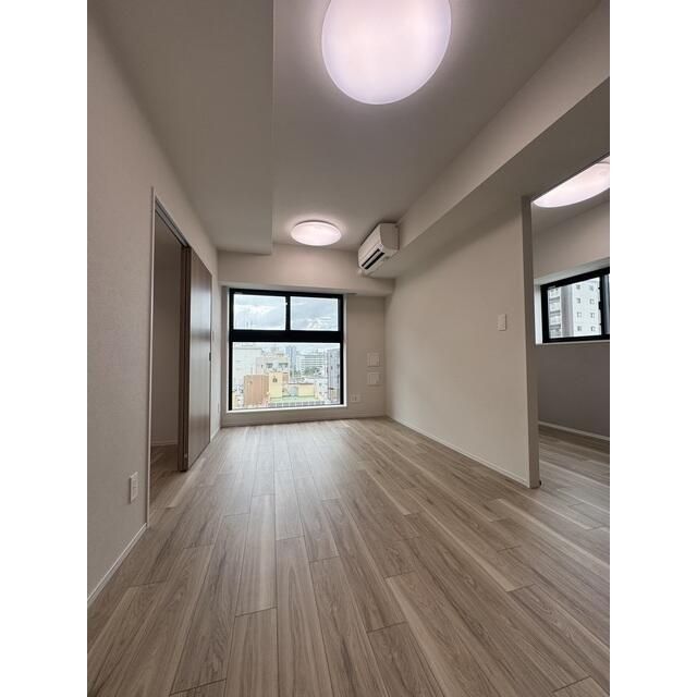 居室・リビング　写真は同タイプ住居です。