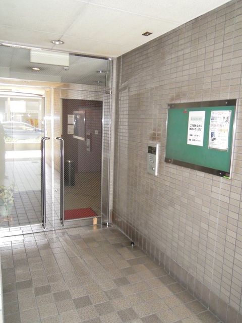 ＪＲ山陽本線 明石駅 徒歩5分 8階建 築28年の外観写真
