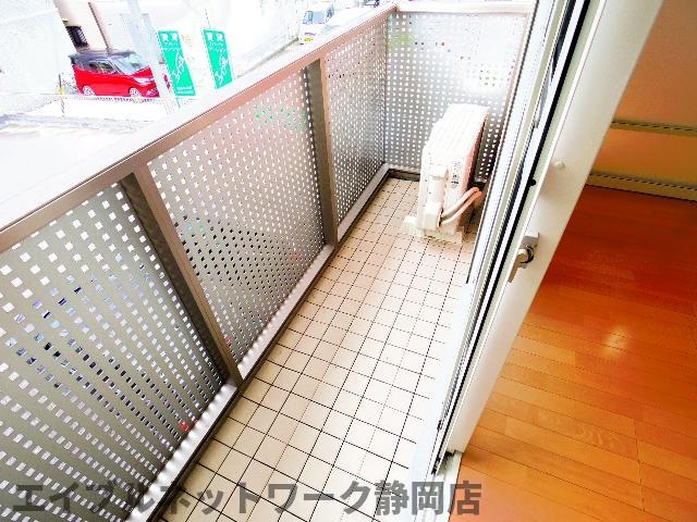 バルコニー　バルコニー付きです