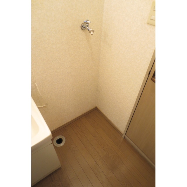その他設備　洗濯機置場
