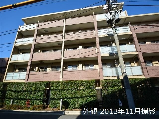 建物外観　外観は落ち着いています