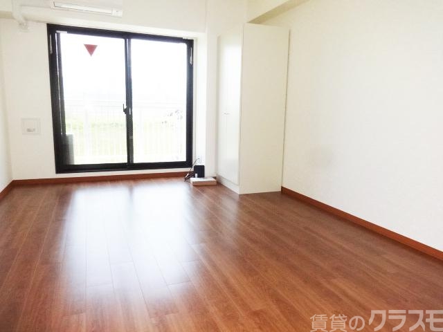 居室・リビング　１０．６帖の綺麗なお部屋です。