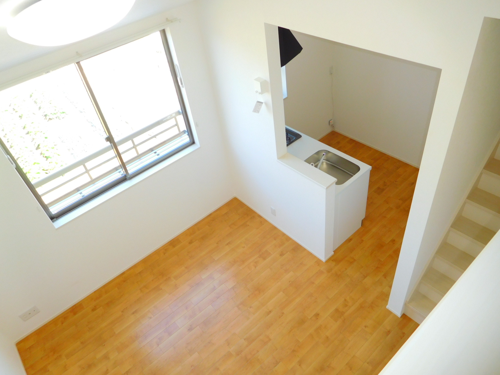 建物外観　(^^♪可愛い雰囲気と防犯性の優れモノ