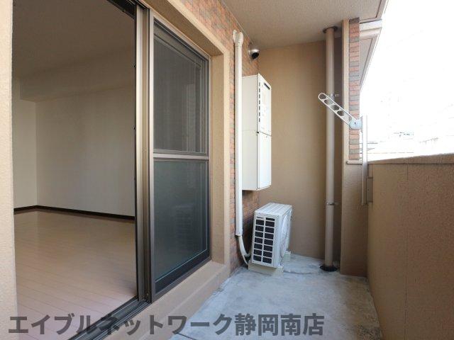 【静岡市駿河区宮本町のマンションのバルコニー】