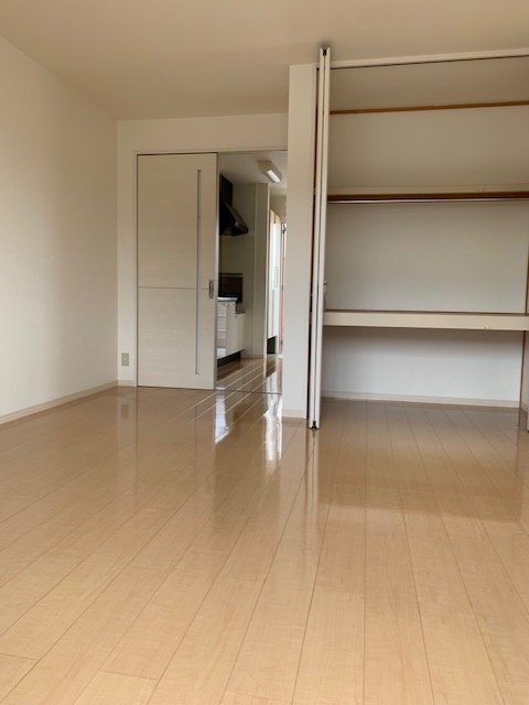 居室・リビング　南向きの明るいお部屋