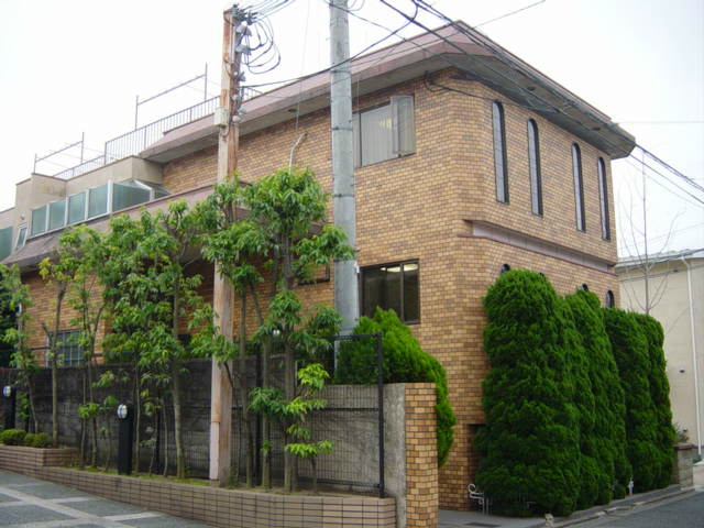 京都市左京区下鴨泉川町のマンションの建物外観