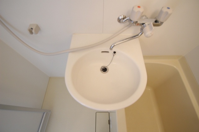 洗面設備　同物件別号室の写真