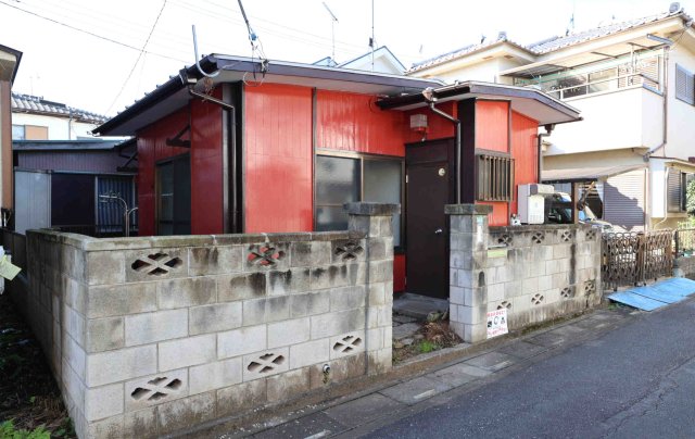 丸善若山貸家IIの建物外観