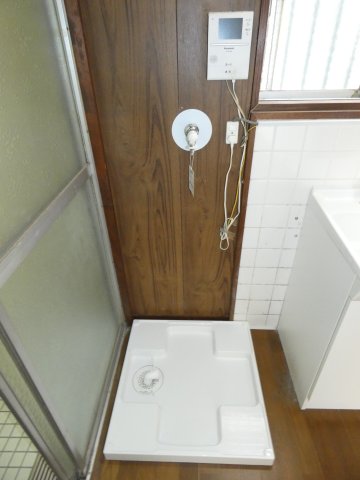平岡町新在家貸家のその他写真