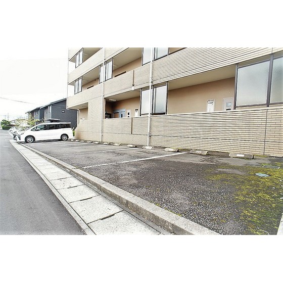 駐車場　敷地内駐車場◎