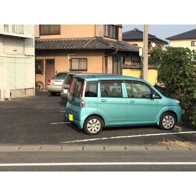 【メゾネットシゼムの駐車場】