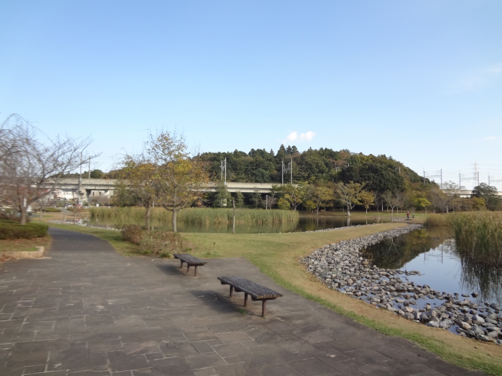 【千葉市中央区生実町のアパートの公園】