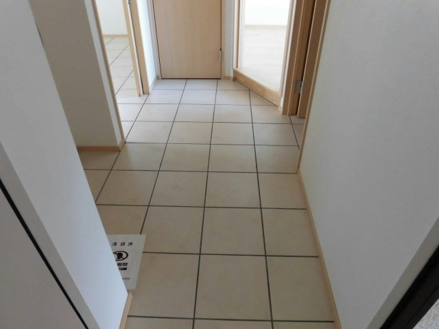 玄関　※他部屋参照・現況優先