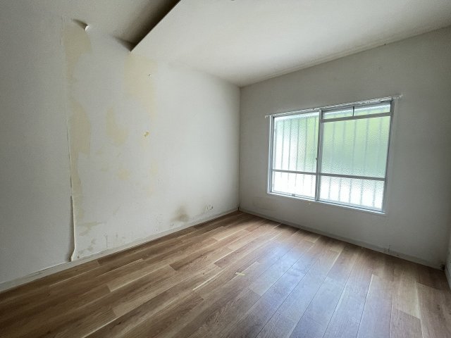 その他部屋・スペース　開放的な寝室です