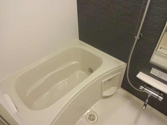 バス・シャワールーム　★浴室追焚＆浴室乾燥機付きです♪