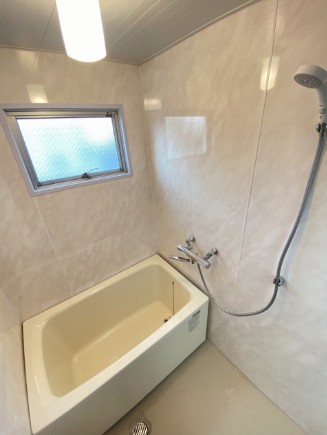 バス・シャワールーム　きれいなお風呂です