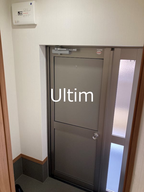 玄関　※同タイプの他のお部屋です