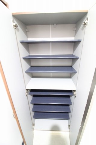 玄関　ゆったりとした玄関です