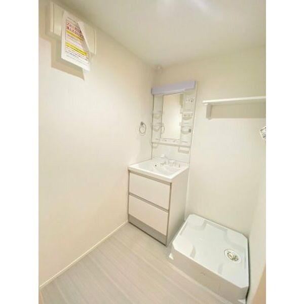 洗面設備　※同シリーズの写真になります。