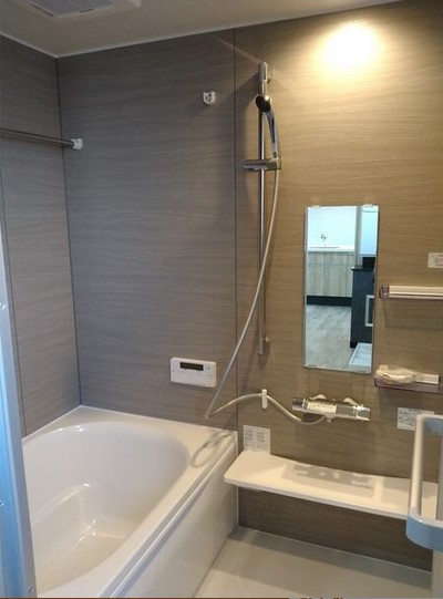 バス・シャワールーム