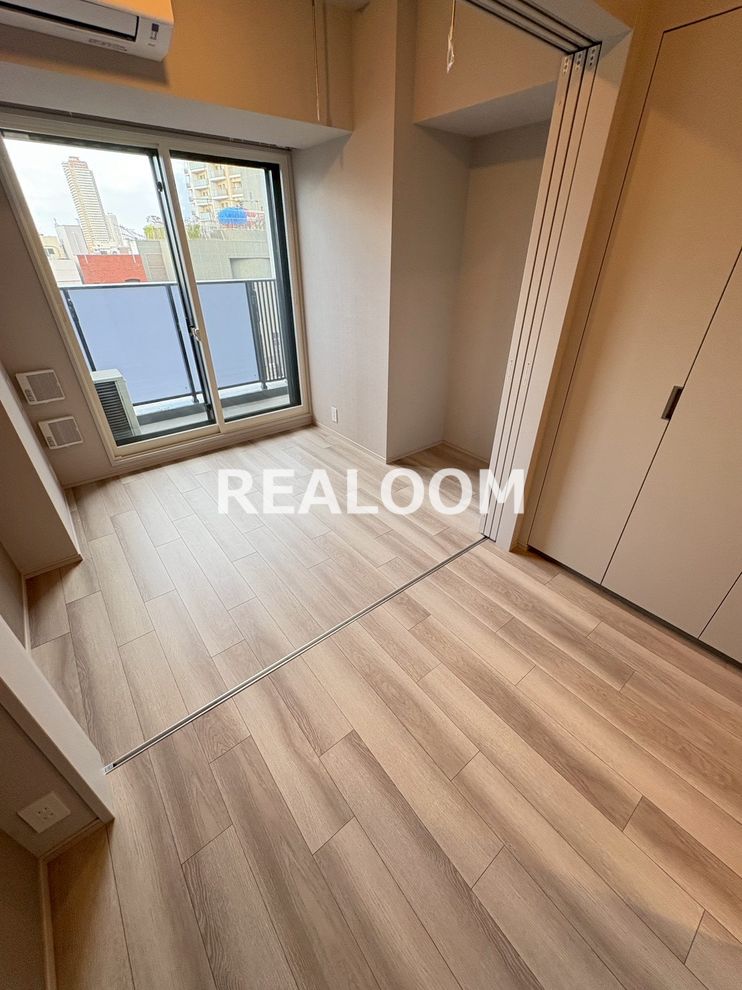 居室・リビング　写真と現況が異なる場合は現況を優先いたします。