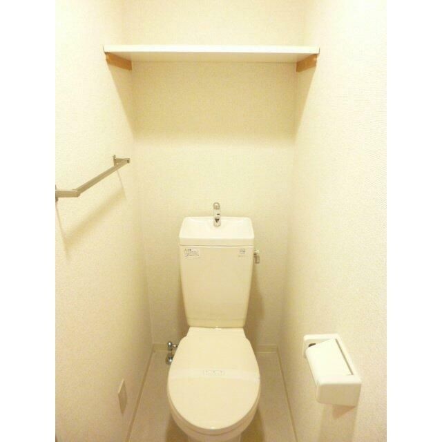 トイレ　※他号室参考写真使用※反転タイプ