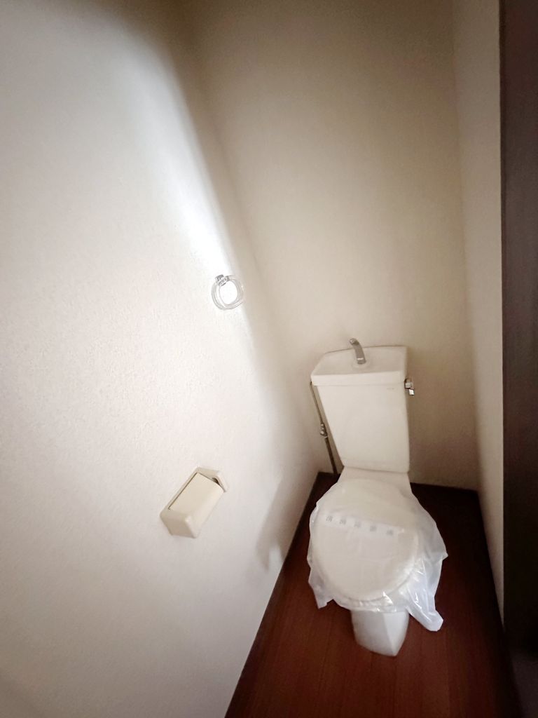 トイレ　トイレ