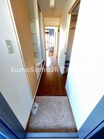 玄関　収納もある玄関です