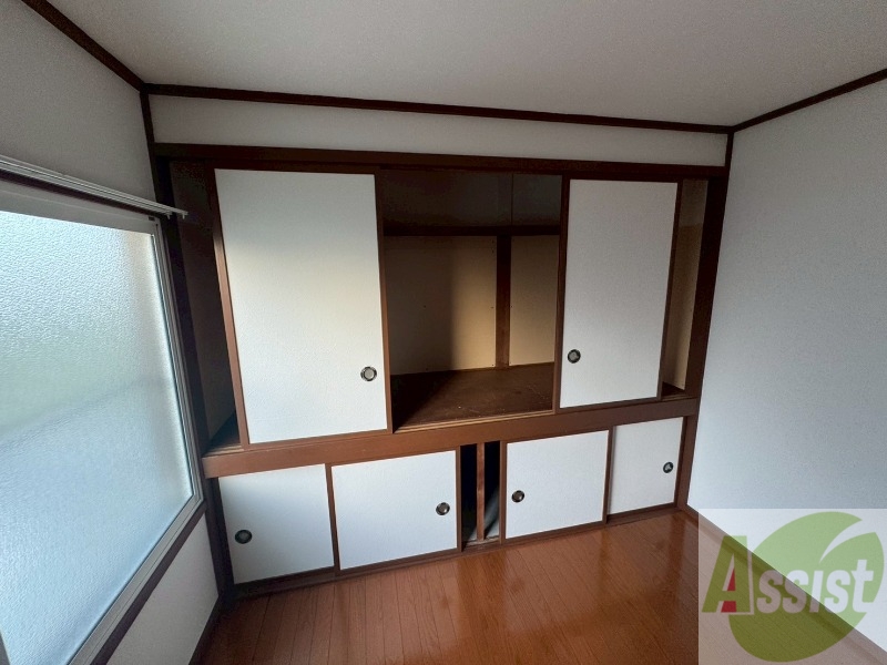 収納　こちらは収納です。物をしまう事ができますね！