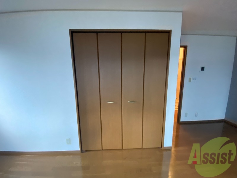 収納　収納スペースがあるのでお部屋を広く使えます。