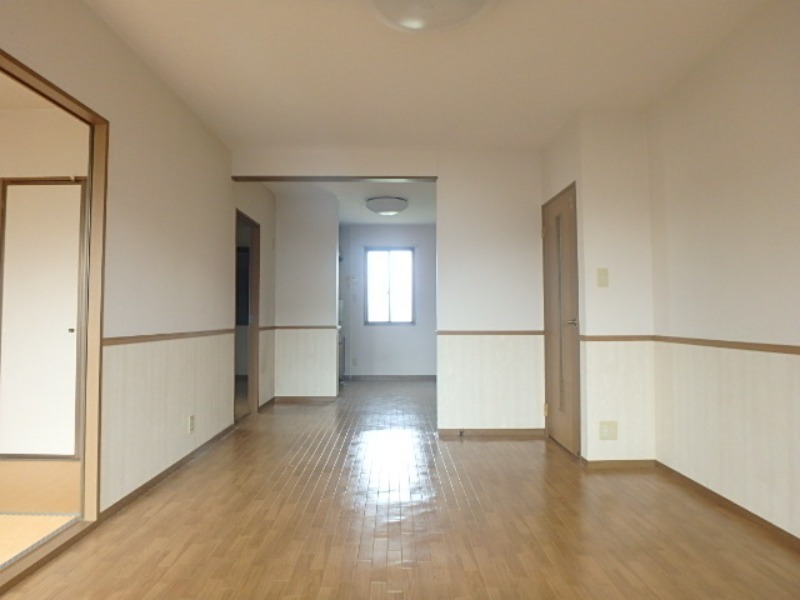 居室・リビング　図面と現状に相違がある場合には現状を優先