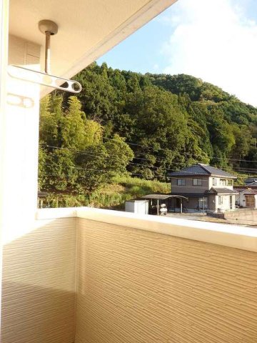 バルコニー　広々としたバルコニーです