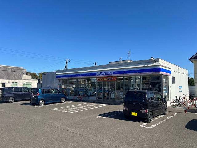 コンビニ　ローソン恵庭黄金南店（コンビニ）まで342m