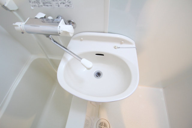 洗面設備　※別室の参考写真です