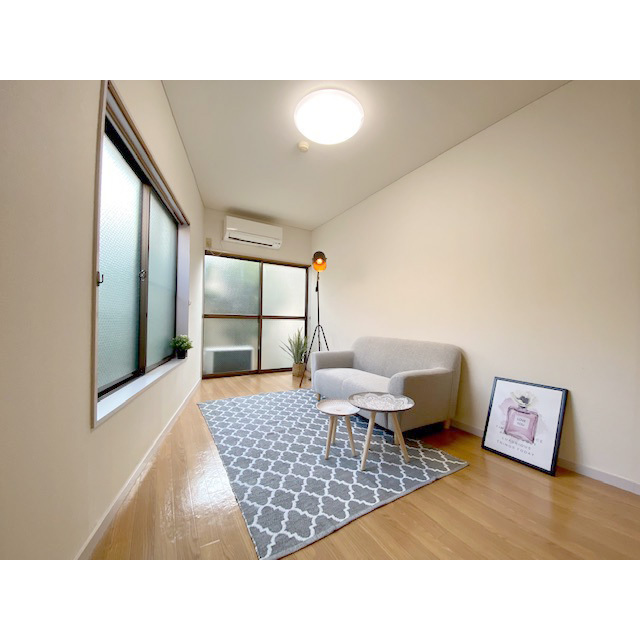 居室・リビング　※別号室の画像です（家具イメージ）