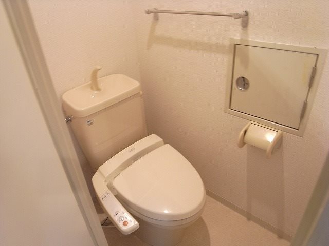 トイレ　別部屋