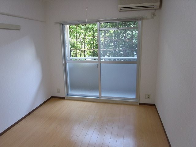 居室・リビング　別部屋