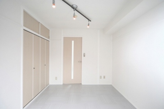 居室・リビング　※他号室の写真です