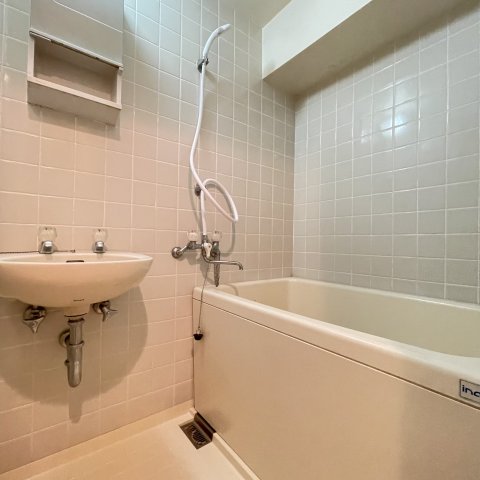 バス・シャワールーム　同仕様タイプです