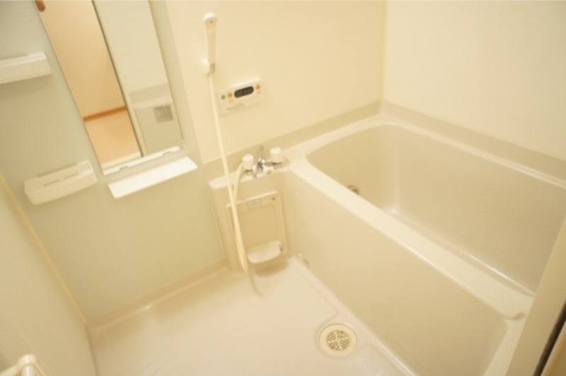 バス・シャワールーム　図面と現状に相違がある場合には現状を優先