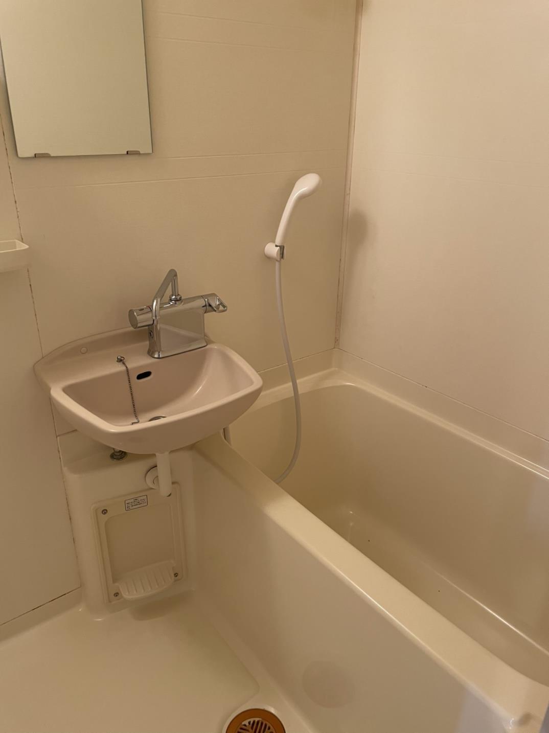 バス・シャワールーム　バスルーム